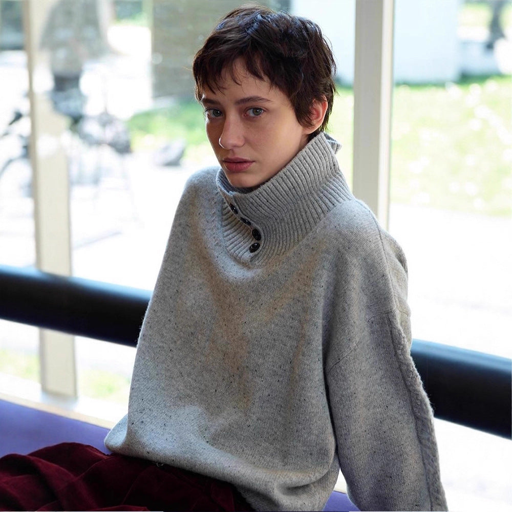 Kvinders fashionable turtleneck sweater med knapdetaljer Stilla