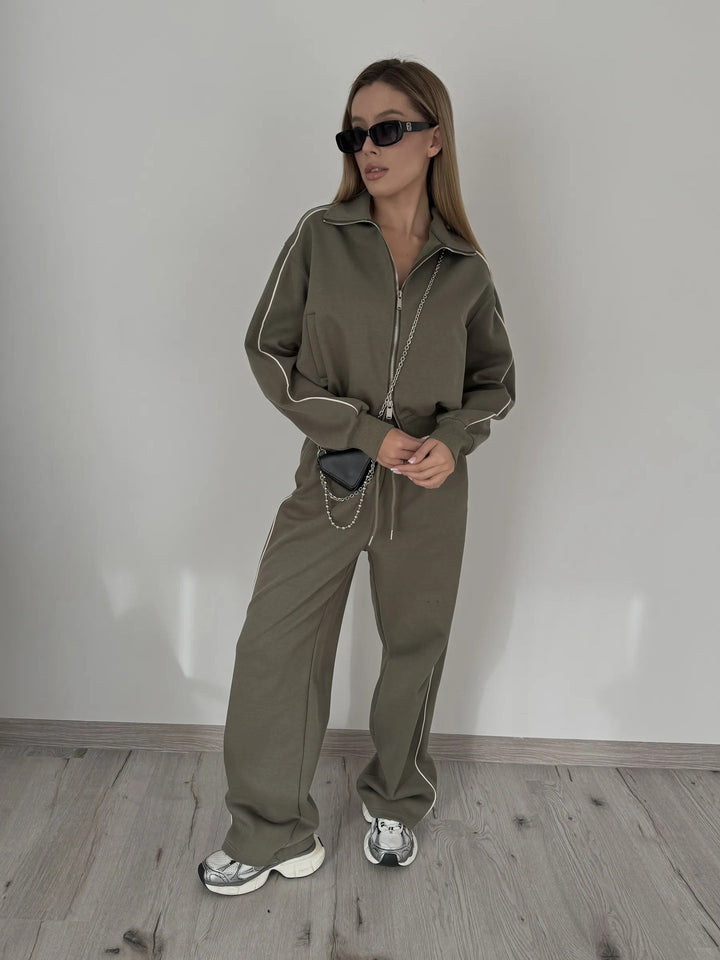 Kvinders sporty loungewear sæt med lynlås og sidelængder Skovae