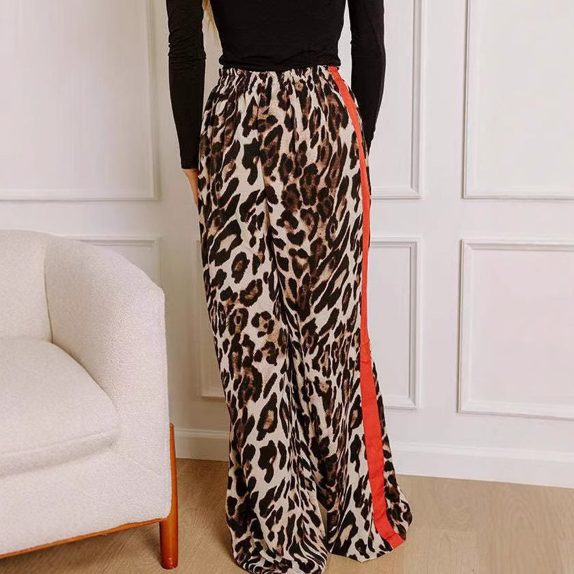 Dame afslappet bred buks med leopardmønster og kontraststriber Stiila
