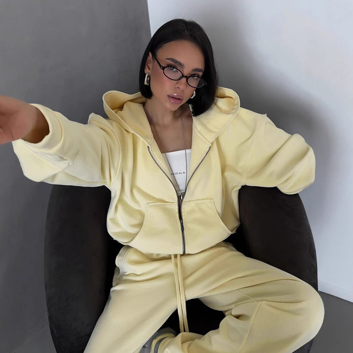 Dame Oversized Hoodie og afslappede fritidsbukser Stilla