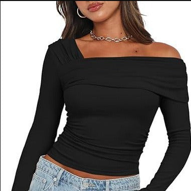 Dame asymmetrisk langærmet skjorte med drapering og off-shoulder design Stilla