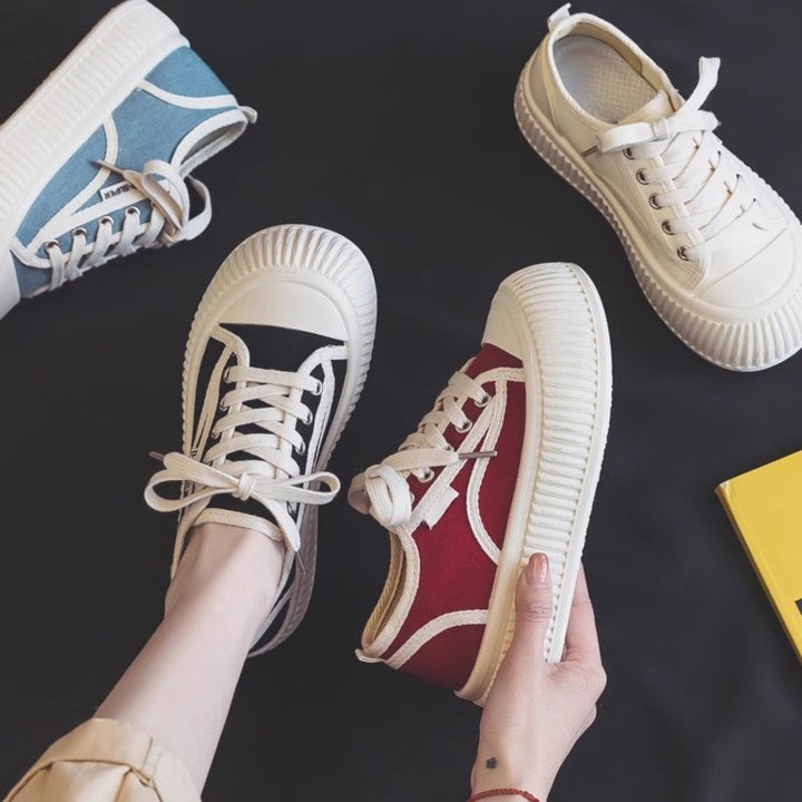 Dame Sneakers i et afslappet design med hævet platform Stilla