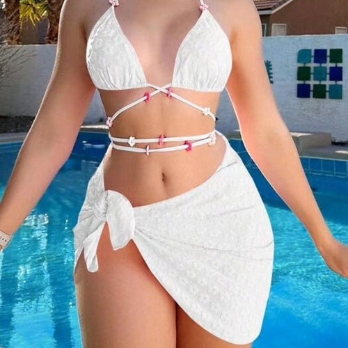 Damebikini med elegant indpakningsskørt og fine detaljer Stilla