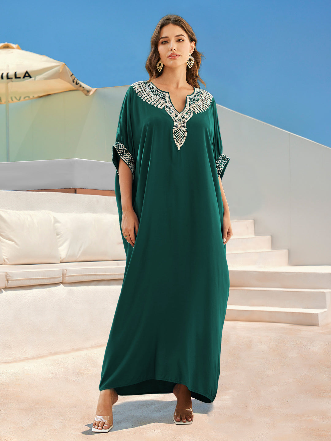 Dame Kaftan med kunstneriske udsmykninger og elegant V-hals Stilla