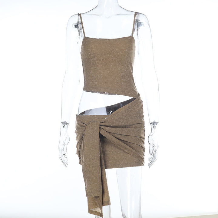 Dame off-shoulder kjole med asymmetrisk design og raffinerede draperinger Skovae