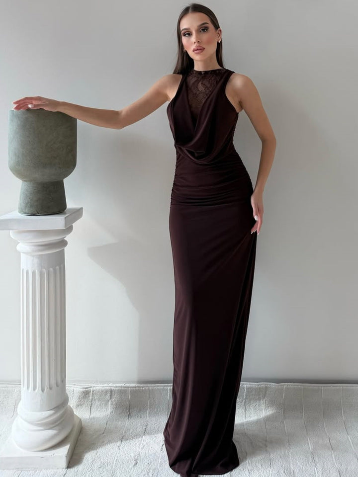Dame Elegant Maxikjole med elegant Halterneck-design og raffineret Spidslage Skovae