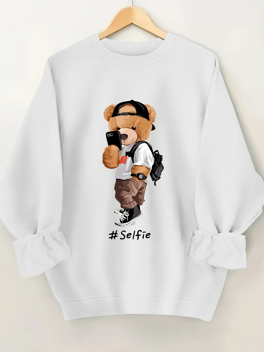 Dame sweatshirt med kunstnerisk bjørnedesign og afslappet pasform Stilla