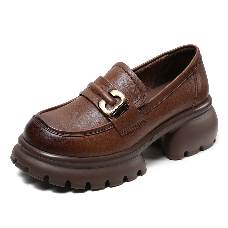 Femme Chunky Block Heel Loafers med Metallic-Accent Stilla