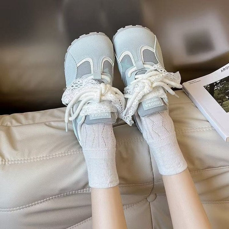 Dame Sneakers med innovativt rufflesdesign og åndbart mesh-overflade Stilla