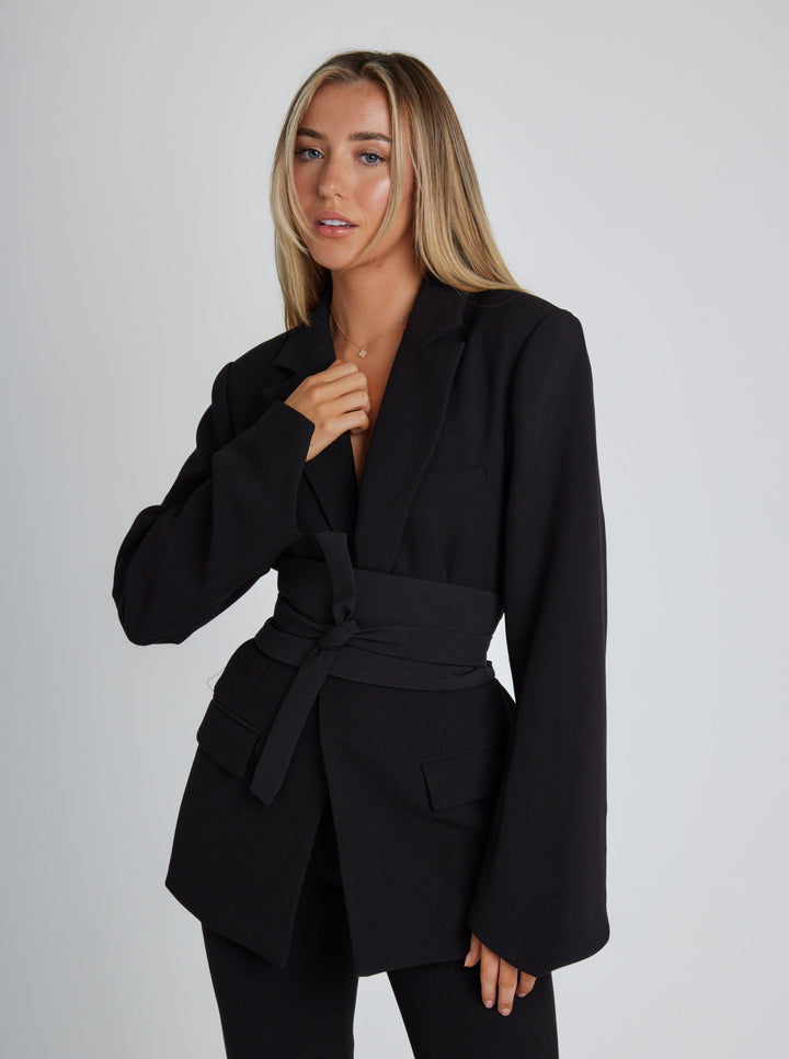 Stilla | Den Uundgåelige Blazer