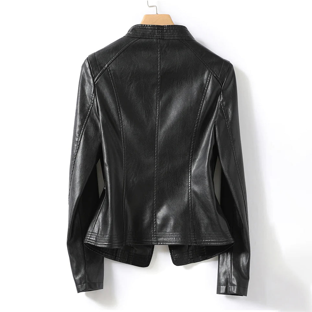 Stilla | Slim-fit- og elegant jakke til damer