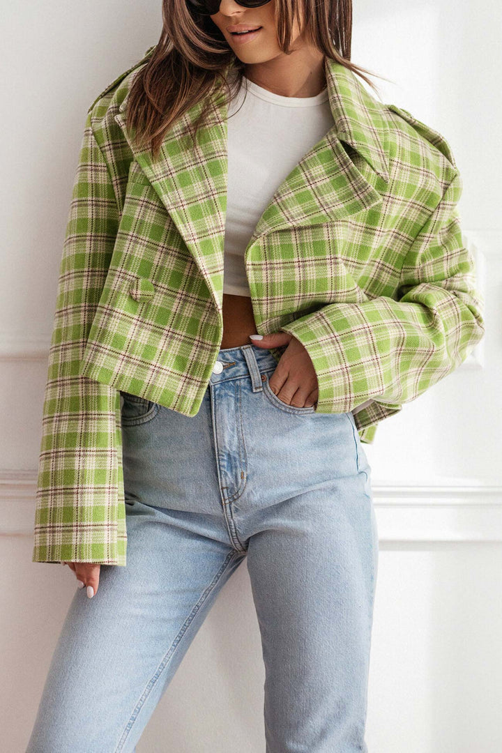 Stilla | Rutig Kort Blazer Med Knaplukning