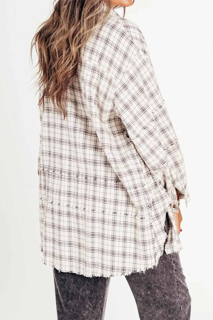 Stilla | Tartan Bluse Med Knapliste, Frynser og Slidskante