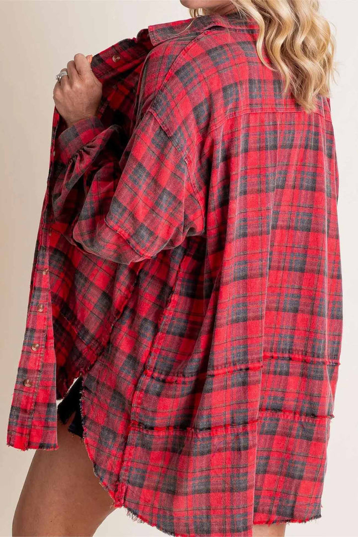 Stilla | Tartan Bluse Med Knapliste, Frynser og Slidskante