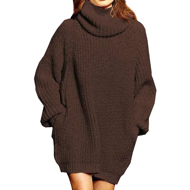 Stilla | Oversized Pullover med Rullekrave i Strik med Lange Ærmer og Lommer
