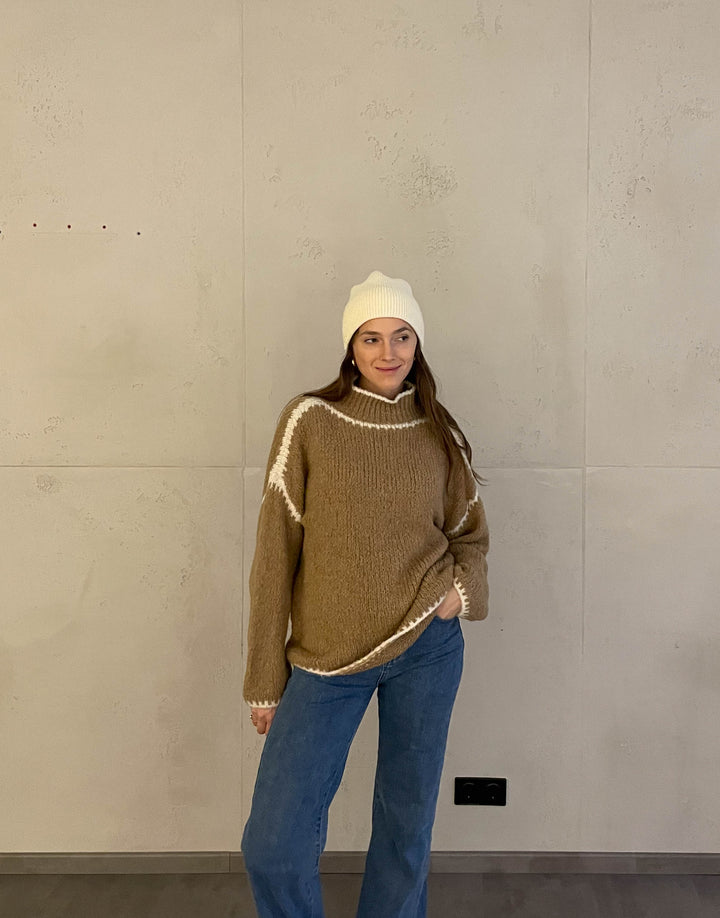 Stilla | Pullover med kontrastsømme