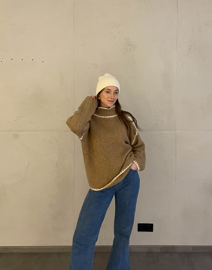 Stilla | Pullover med kontrastsømme