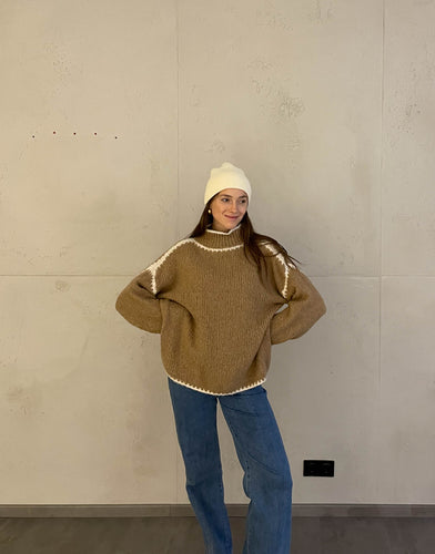 Stilla | Pullover med kontrastsømme