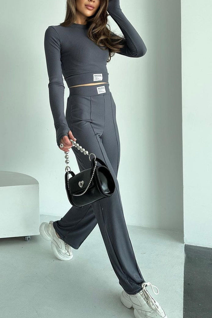 Stilla | Kostumer Med Lange Bukser og Ribbede Crop Top