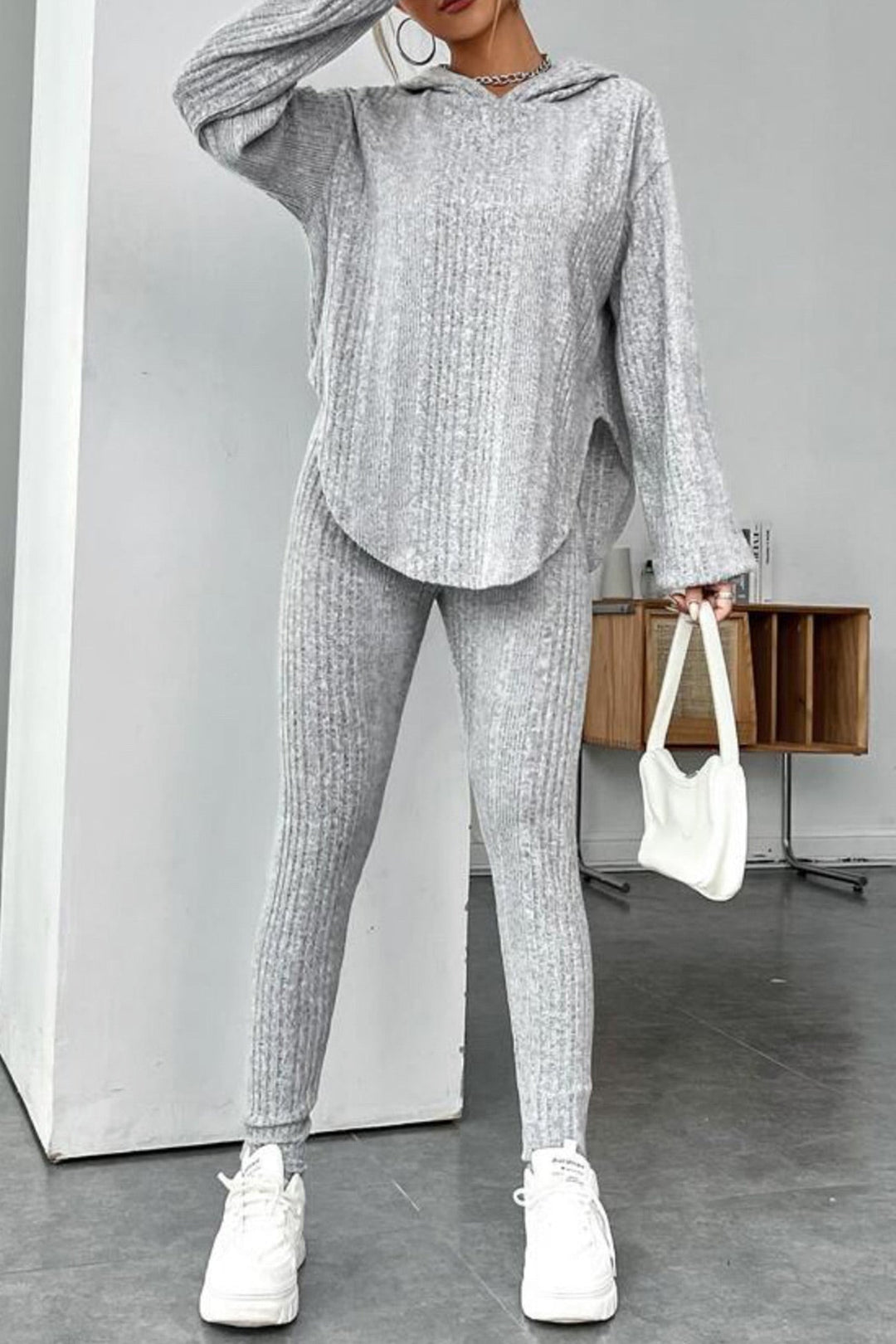 Stilla | Ensemble Leggings med hætte, ribbet split og afrundet kant