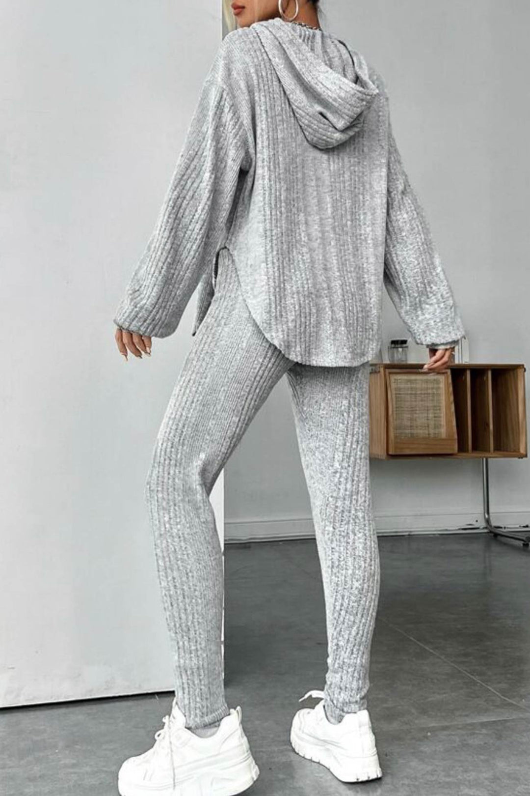 Stilla | Ensemble Leggings med hætte, ribbet split og afrundet kant