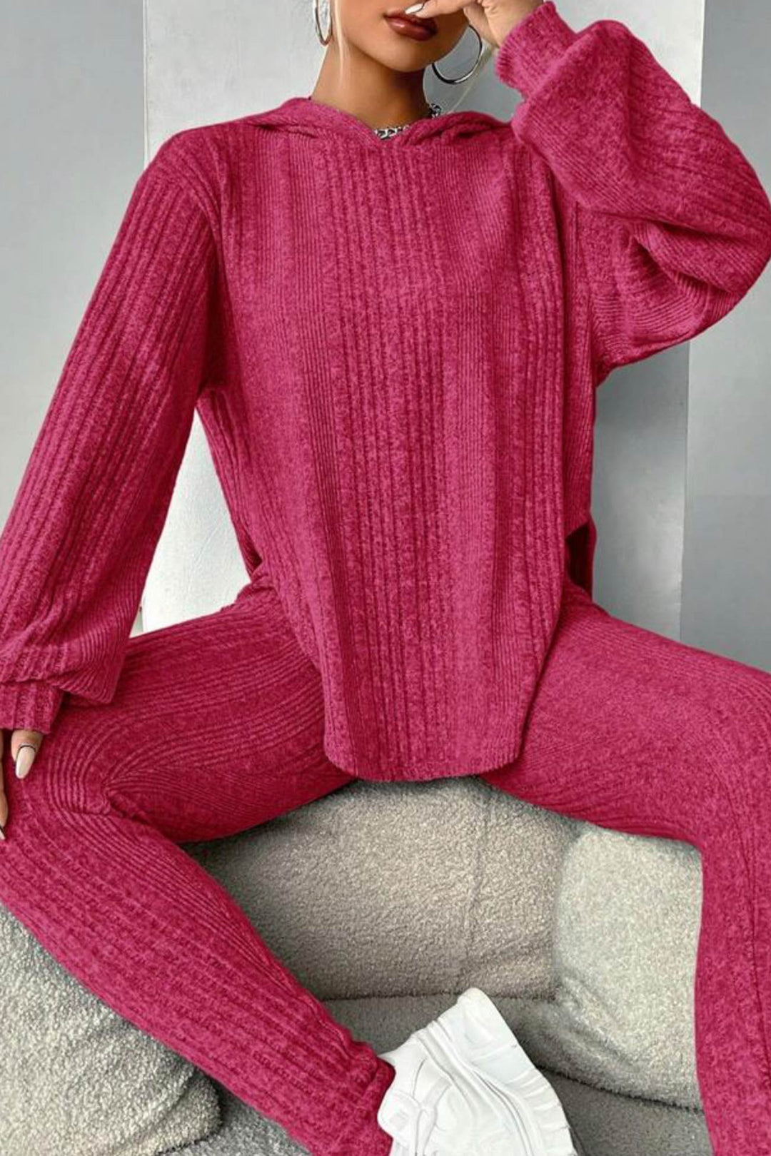 Stilla | Ensemble Leggings med hætte, ribbet split og afrundet kant