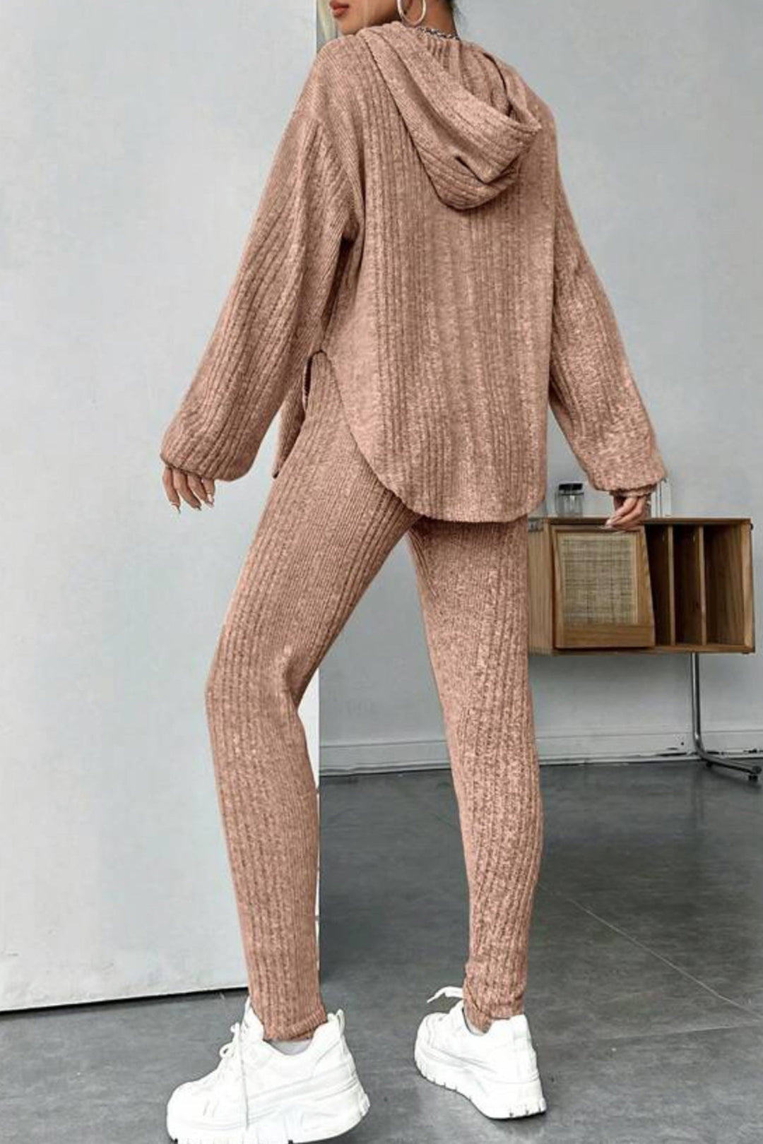 Stilla | Ensemble Leggings med hætte, ribbet split og afrundet kant