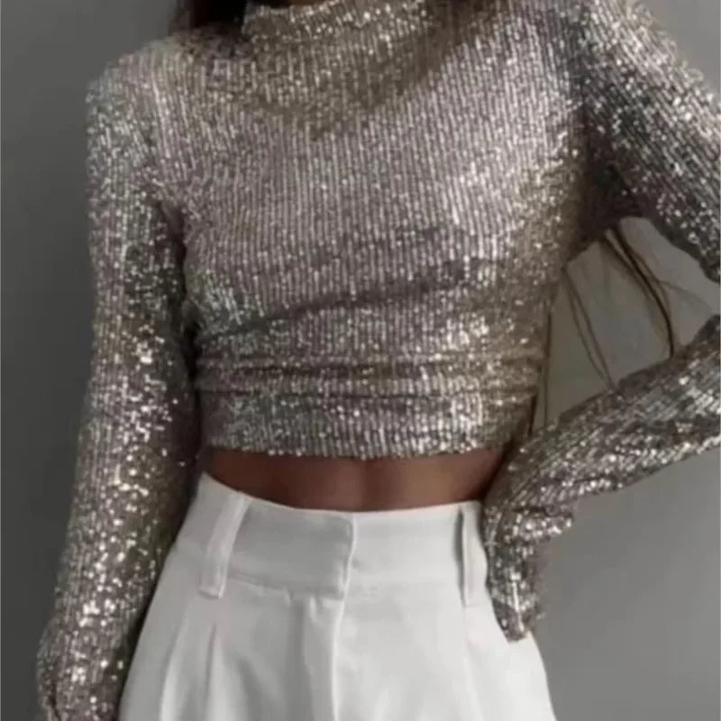 Stilla | Elegant blondet cropped-top