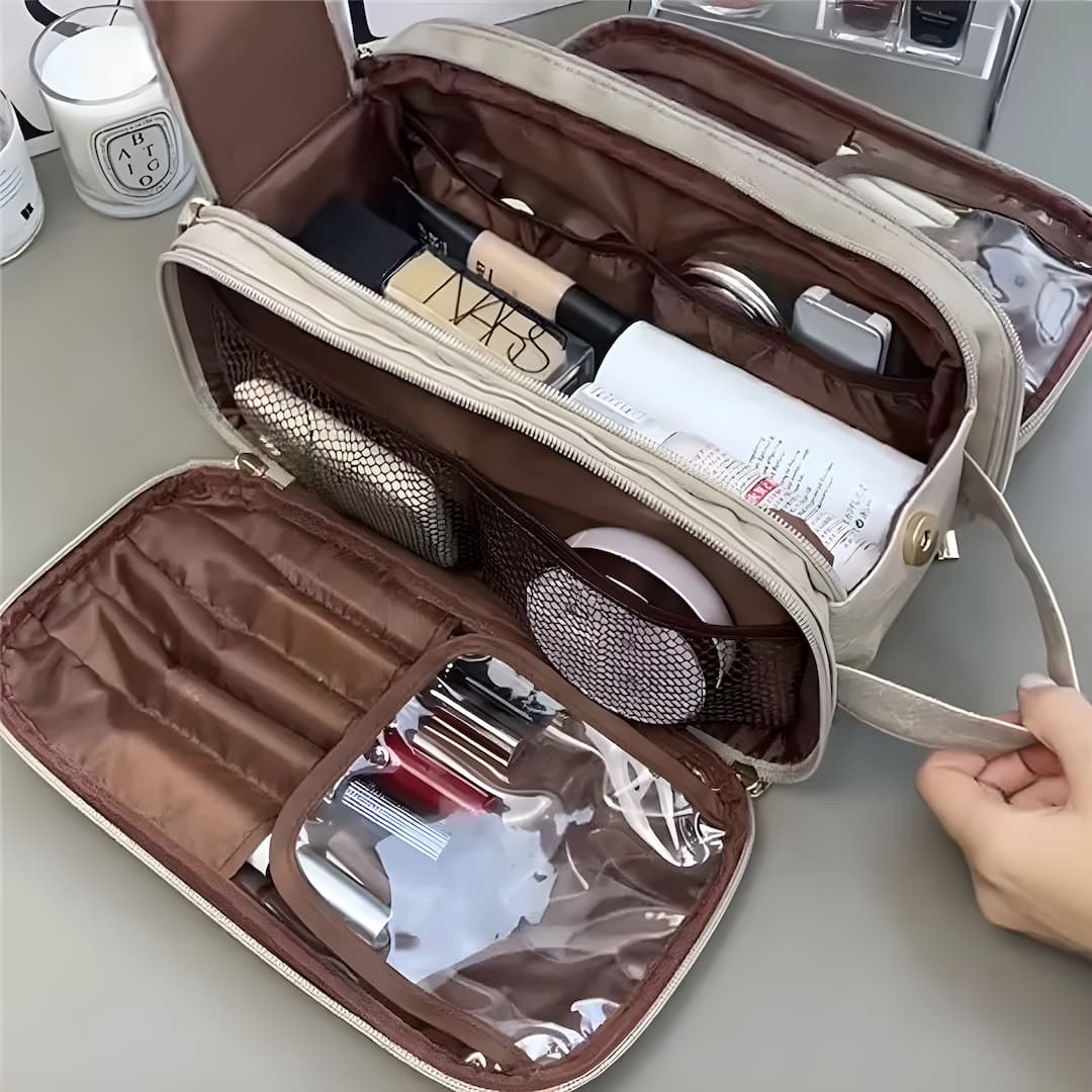 Stilla | Capacity Makeup Bag Rummelig og Praktisk