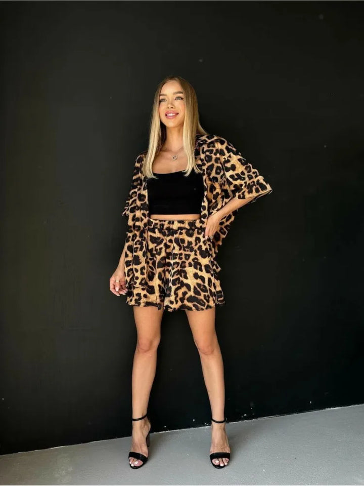 Stilla | Skjortebluskjole og Shorts