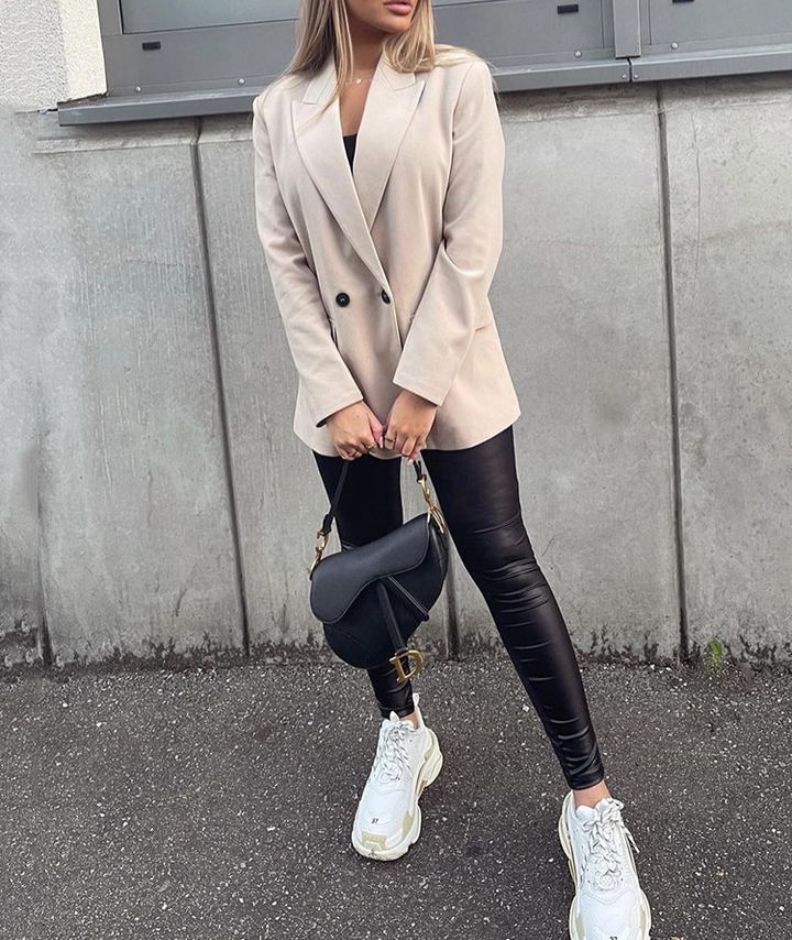 Stilla | Feminint Blazer-Look