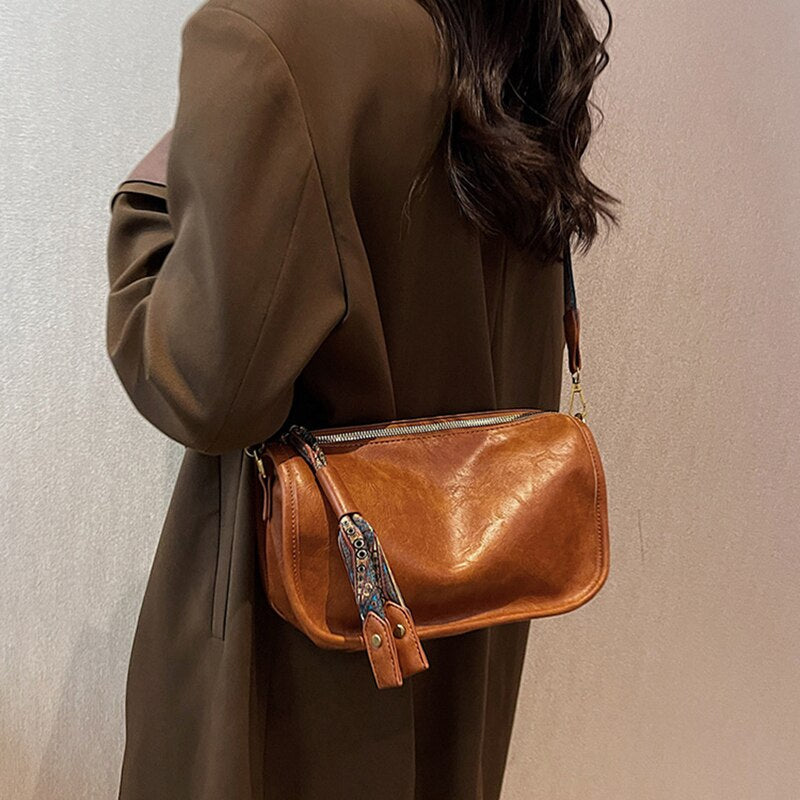 Stilla | Crossbody taske med grafisk mønster