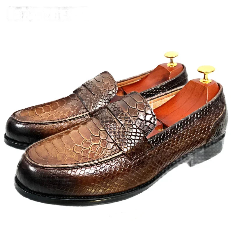 Skovae | Luksus Sorte Læderloafers med Slangeprint
