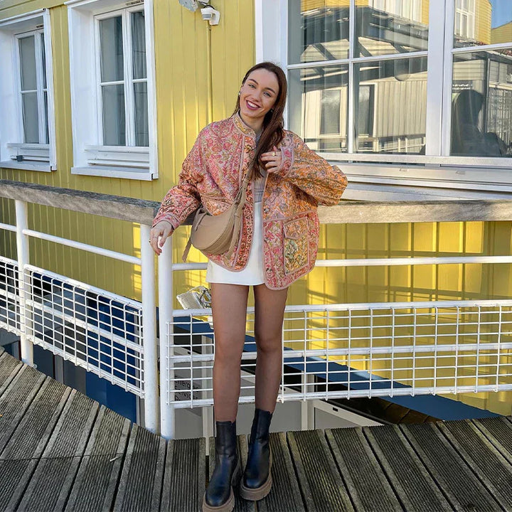 Stilla | Trendy og Elegant Jakke Med Et Tryk