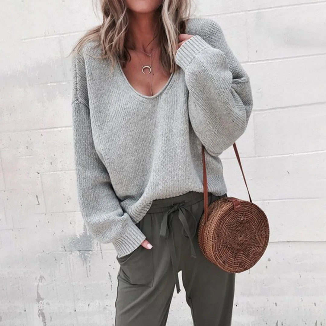 Stilla | Elegant damepullover med V-udskæring