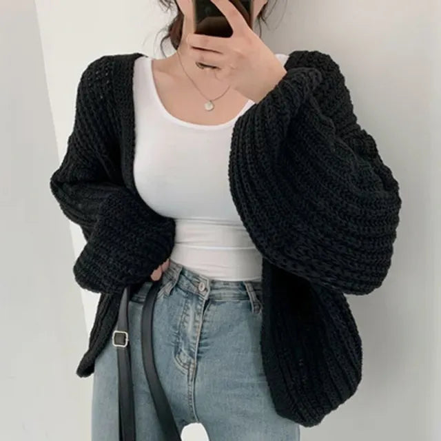 Stilla | Løs strik-cardigan med oversized ærmer