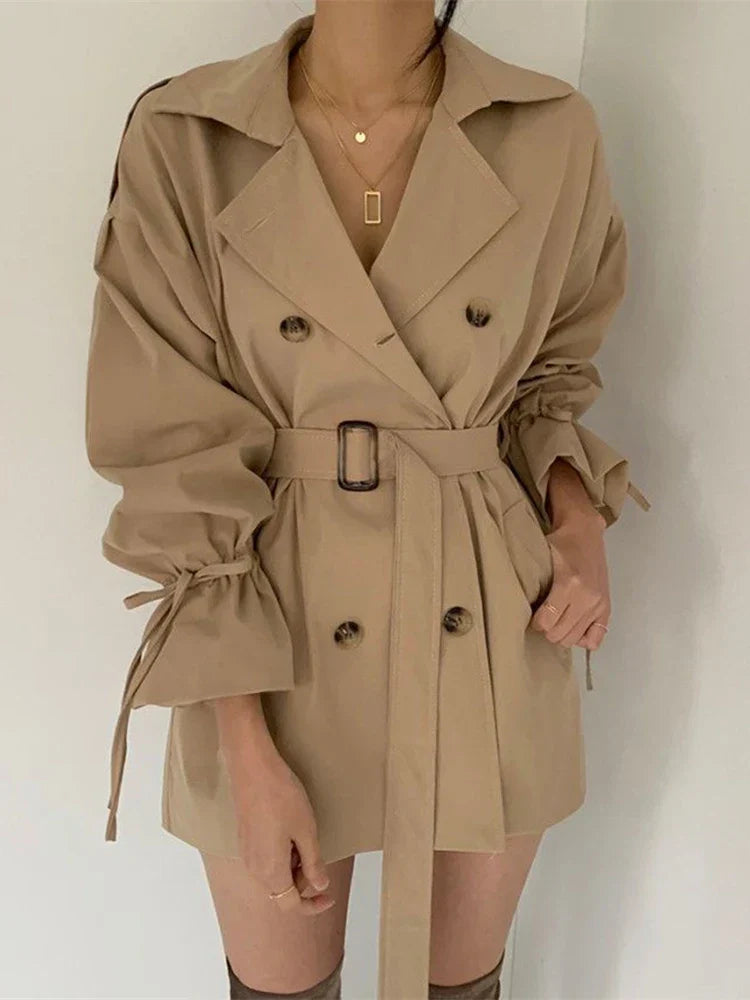 Stilla | Trenchcoat med tidløst design