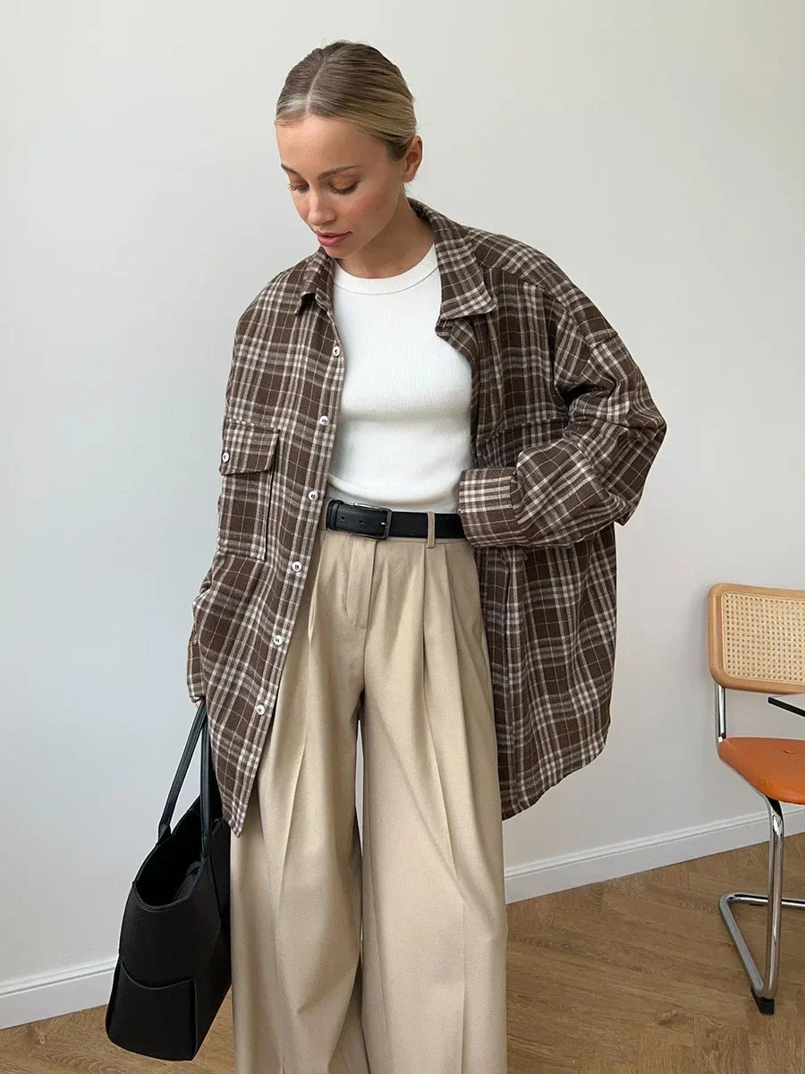 Stilla | Vinlese Ternet Oversized Bluse