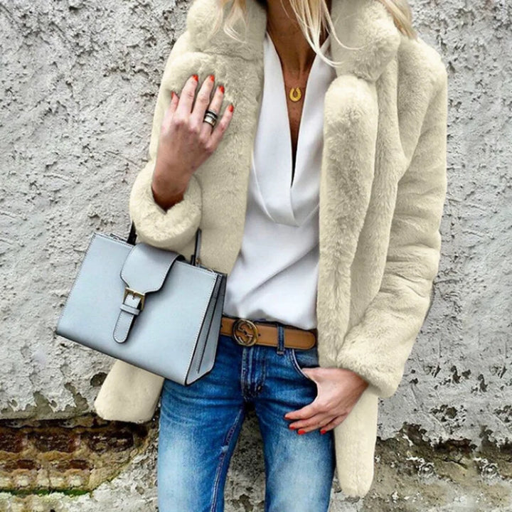 Stilla | Elegant, men Tilbageholdende Frakk