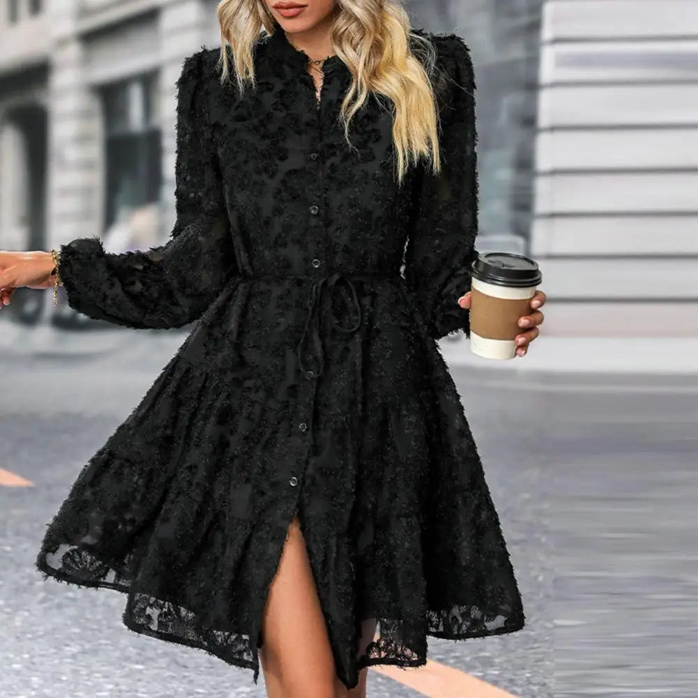 Stilla | Smuk Elegante A-linje Blonde Midi Kjole