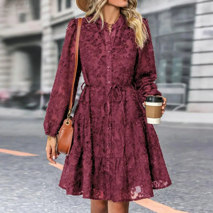 Stilla | Smuk Elegante A-linje Blonde Midi Kjole