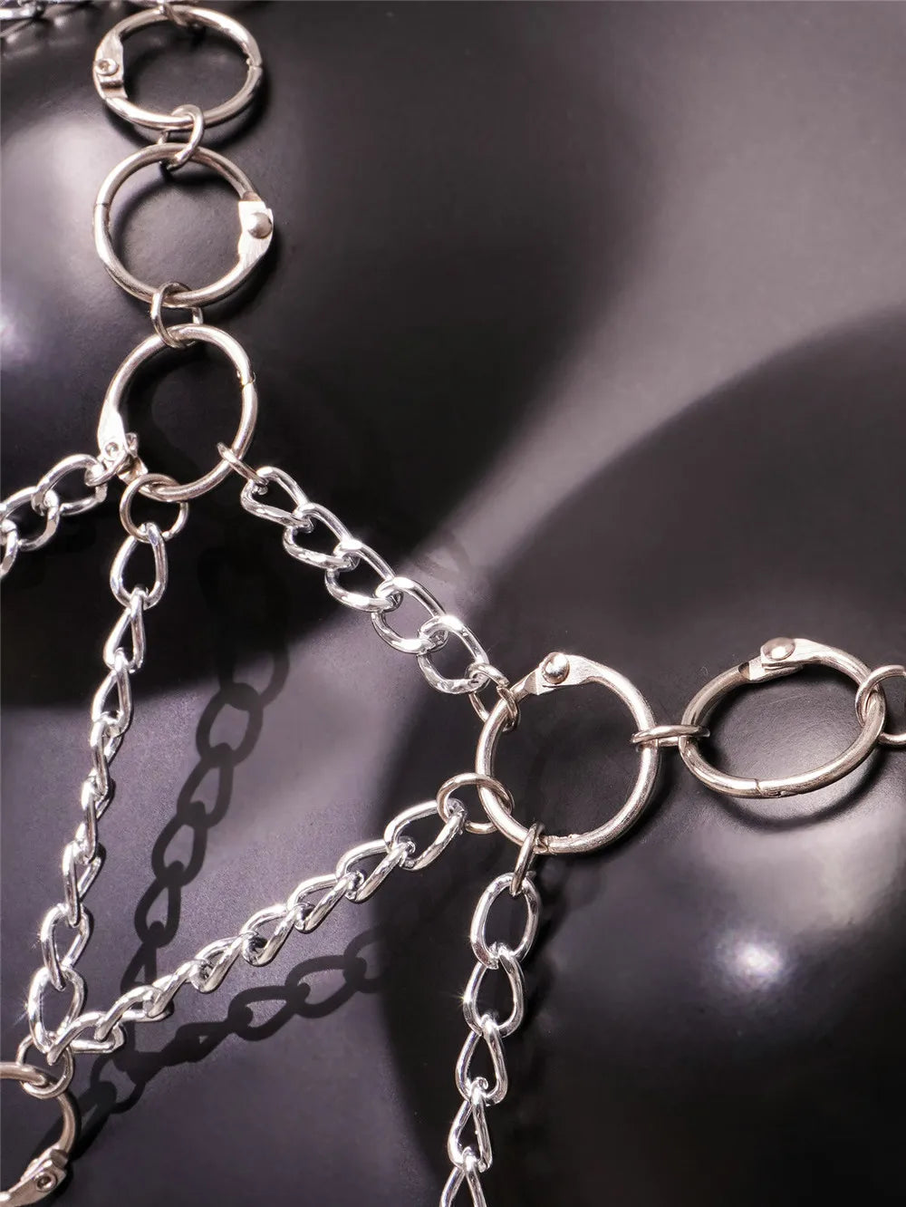 Stilla | the Hollow Out Chain Kjole