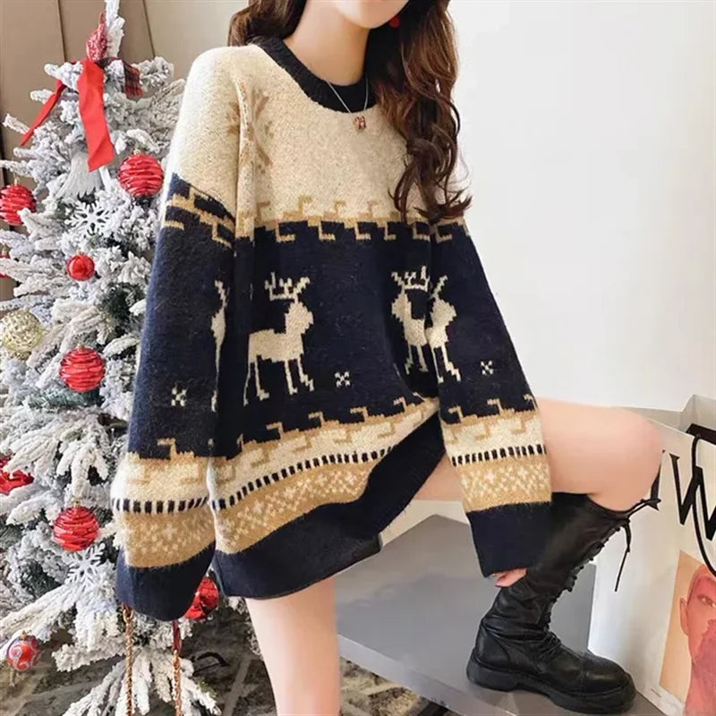 Stilla | Dame sweater af stribet strik med juletivitreindeer