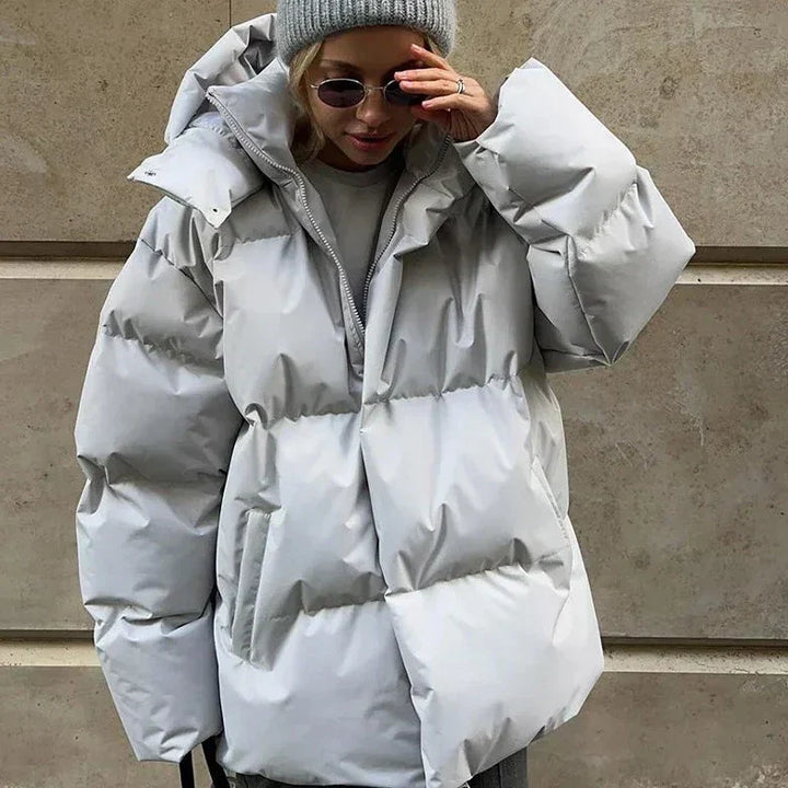 Stilla | Minimalistisk Ensfarvet Jakke