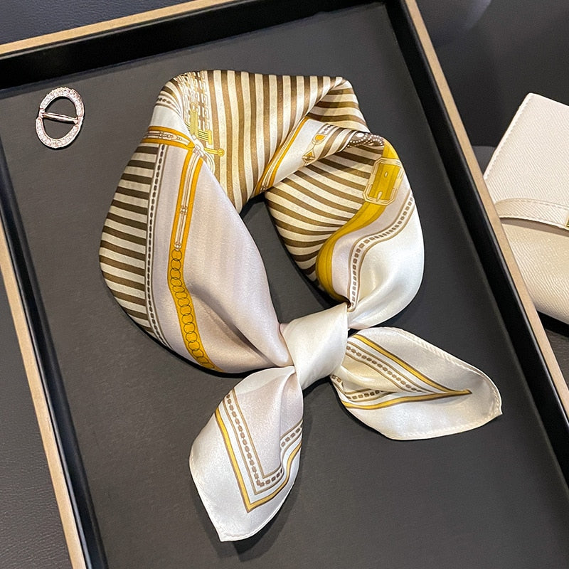 Stilla | Square 100% Silke Dekoration Chic Kvinde