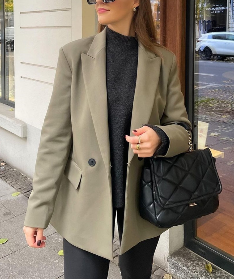 Stilla | Feminint Blazer-Look