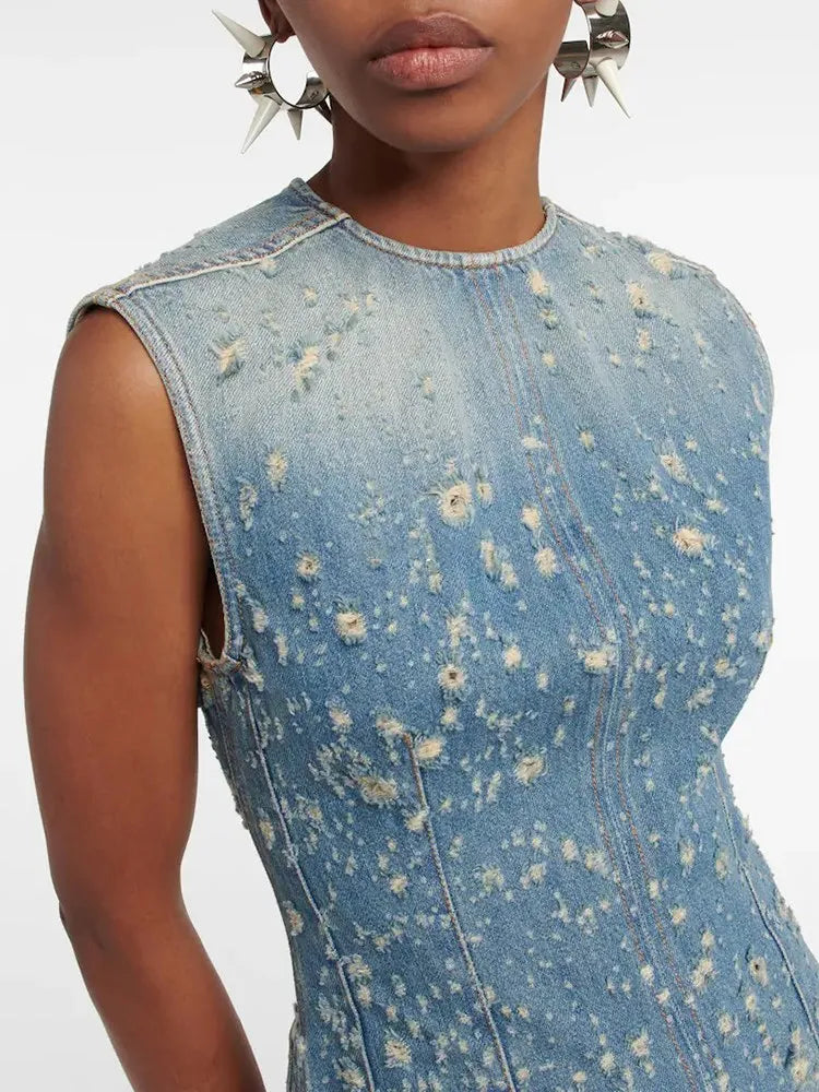 Stilla | Distressed Denim A-line Kjole
