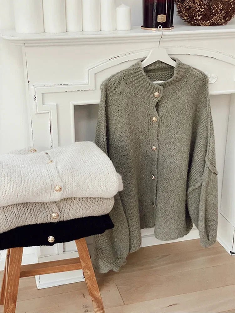 Stilla | Overdimensioneret og Luksuriøs Blød Cardigan til At Kombinere Med Elegante Dele