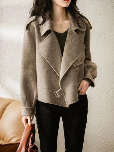 Stilla | Lækker Kort Cashmere Frakke