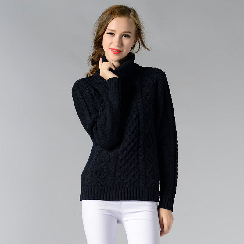Stilla | Dame rullekrave sweater med lange ærmer og kabelstrik